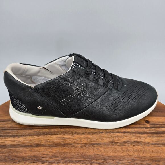 Kizik Atlanta Shoes Womens 8 Black Perforated Leather Hands Free Slip On Sneaker - Picture 1 of 8